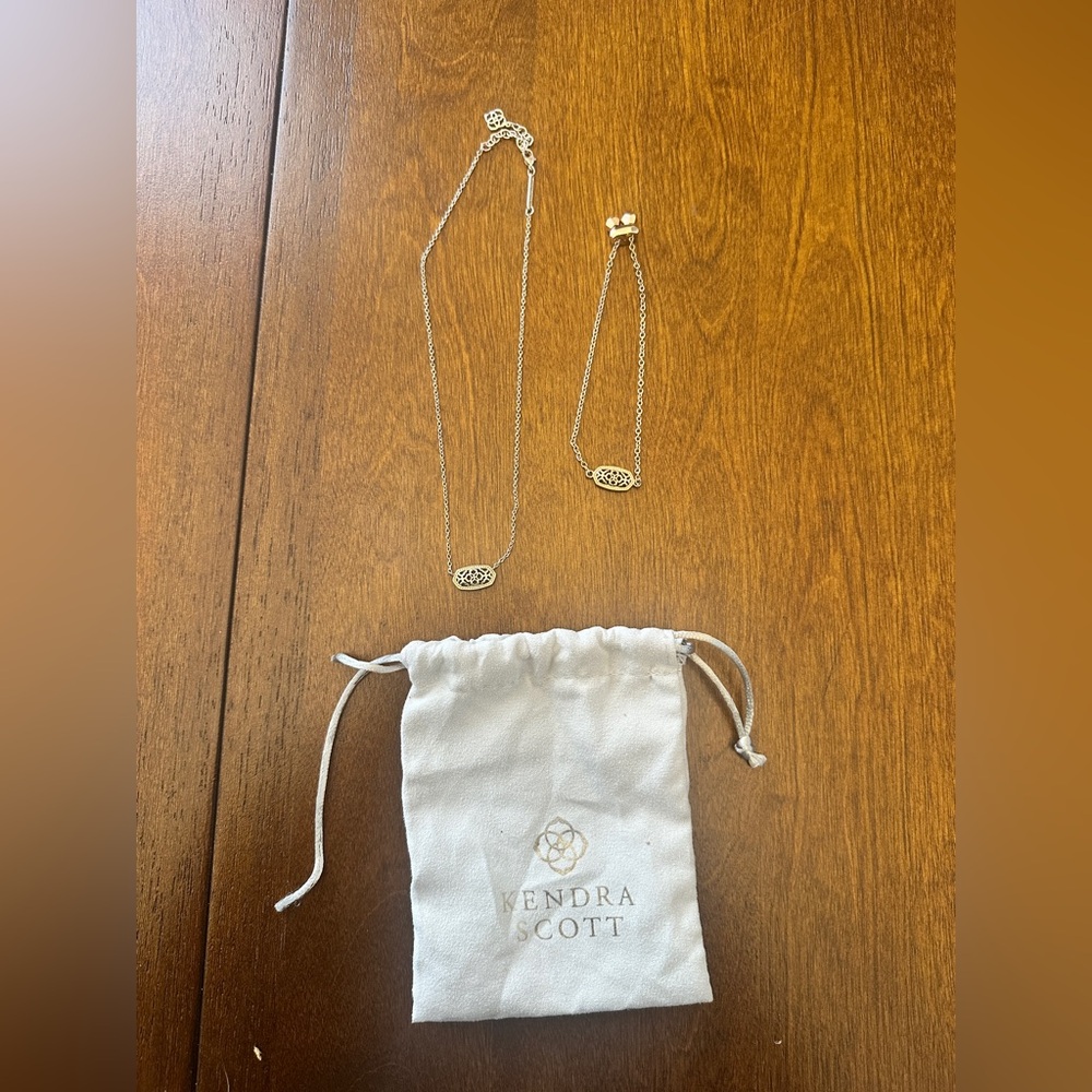 Kendra Scott Elisa Necklace and Bracelet Set with Intricate Pendant
